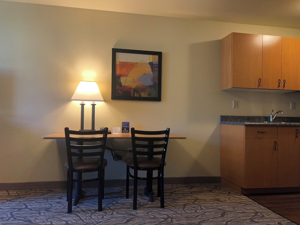 Aspen Suites Hotel Juneau 30/47