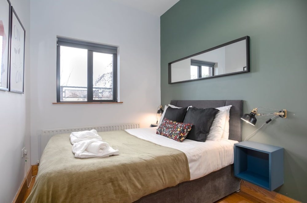 Eden Apartments Belfast 7/50
