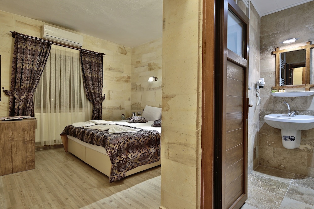 Yusuf Bey House 6/66