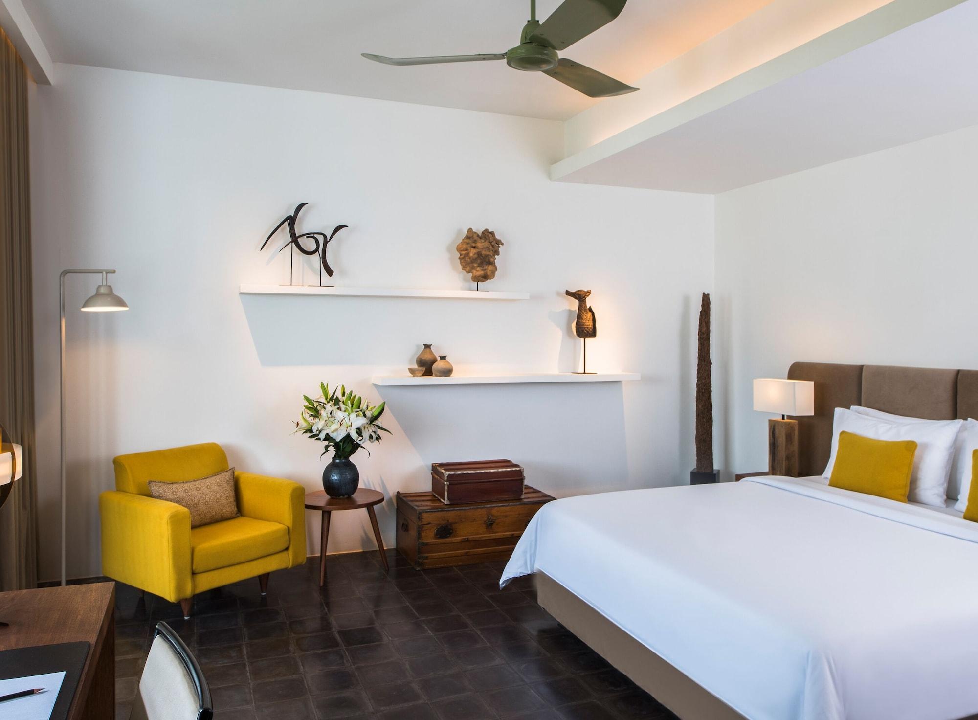 Deluxe, Double Bed, Pool View, Balcony