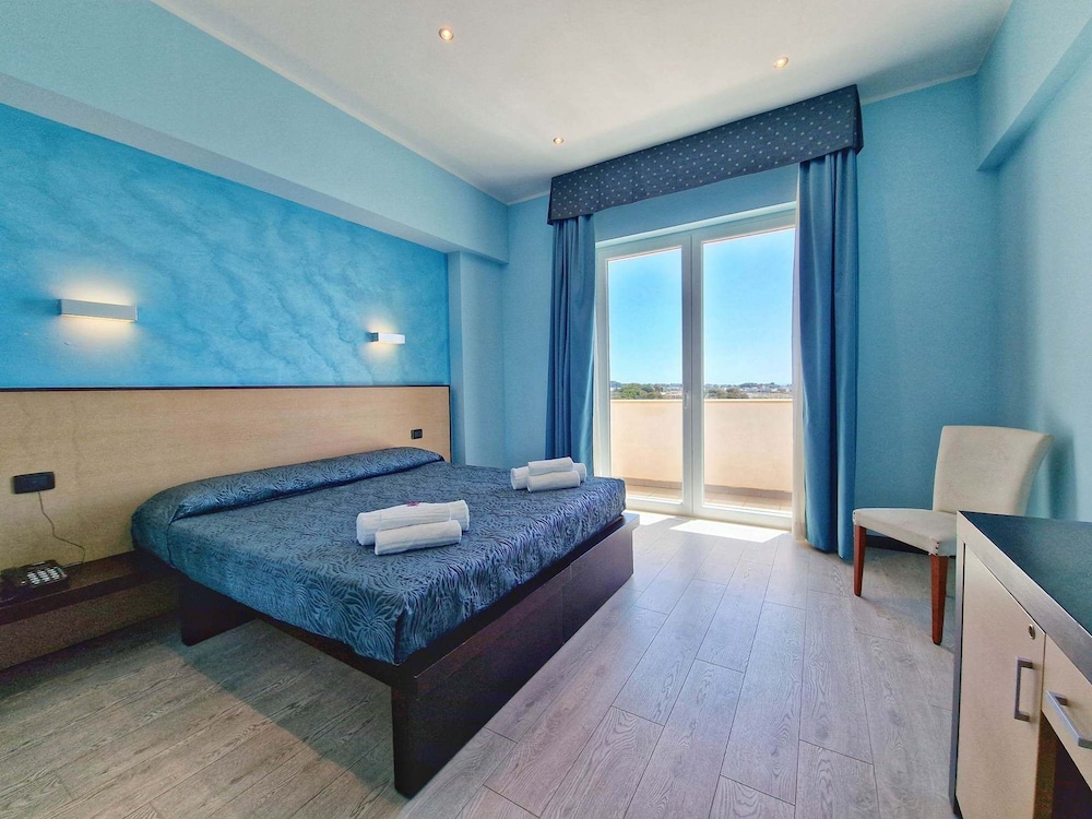Hotel Jonico 9/50