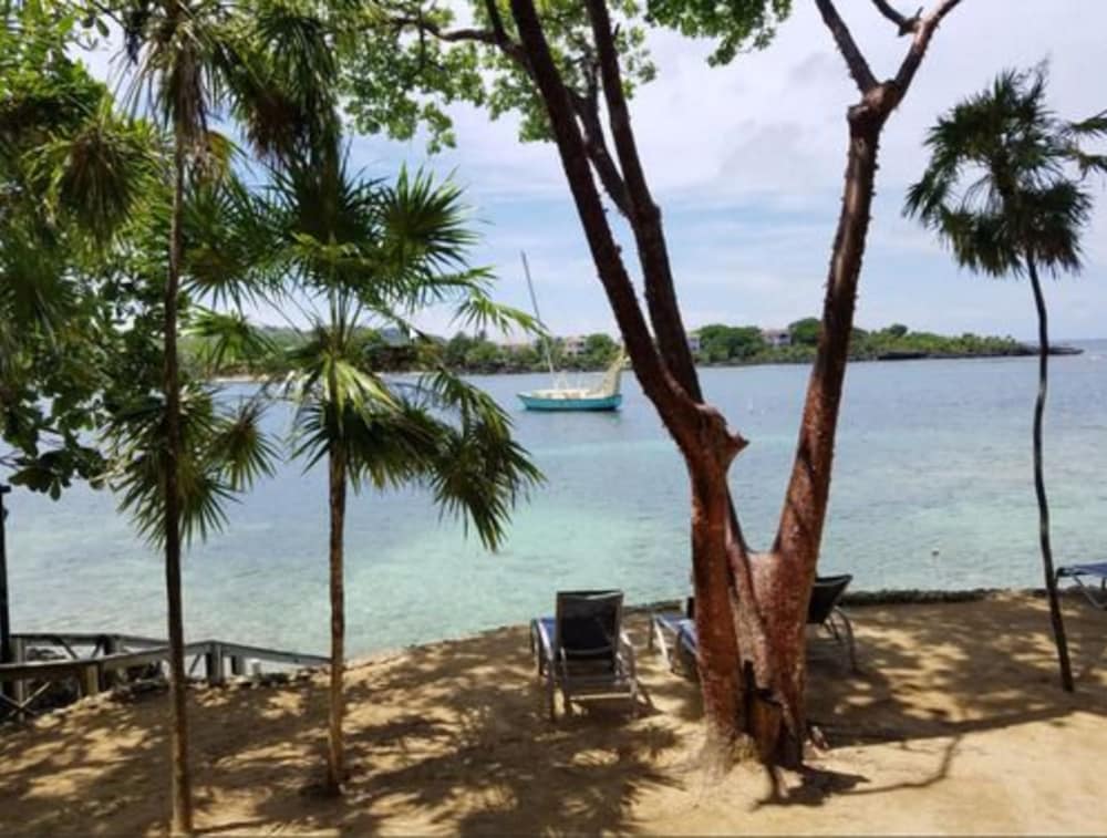 Half Moon Resort - Adults Only 9/46