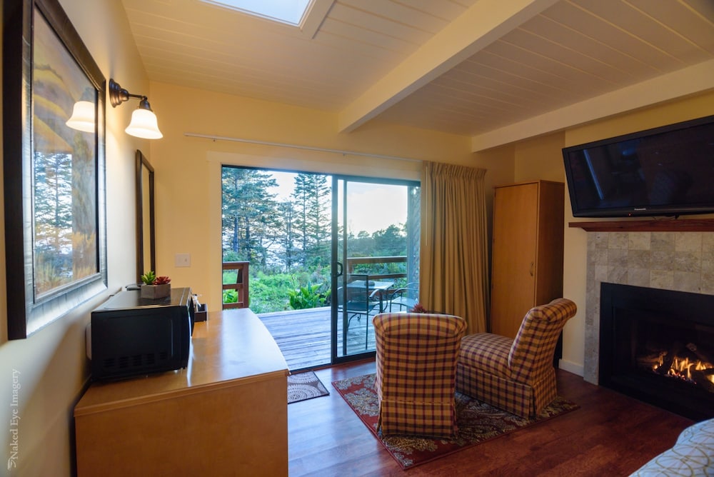 Inn at Buckhorn Cove 35/59