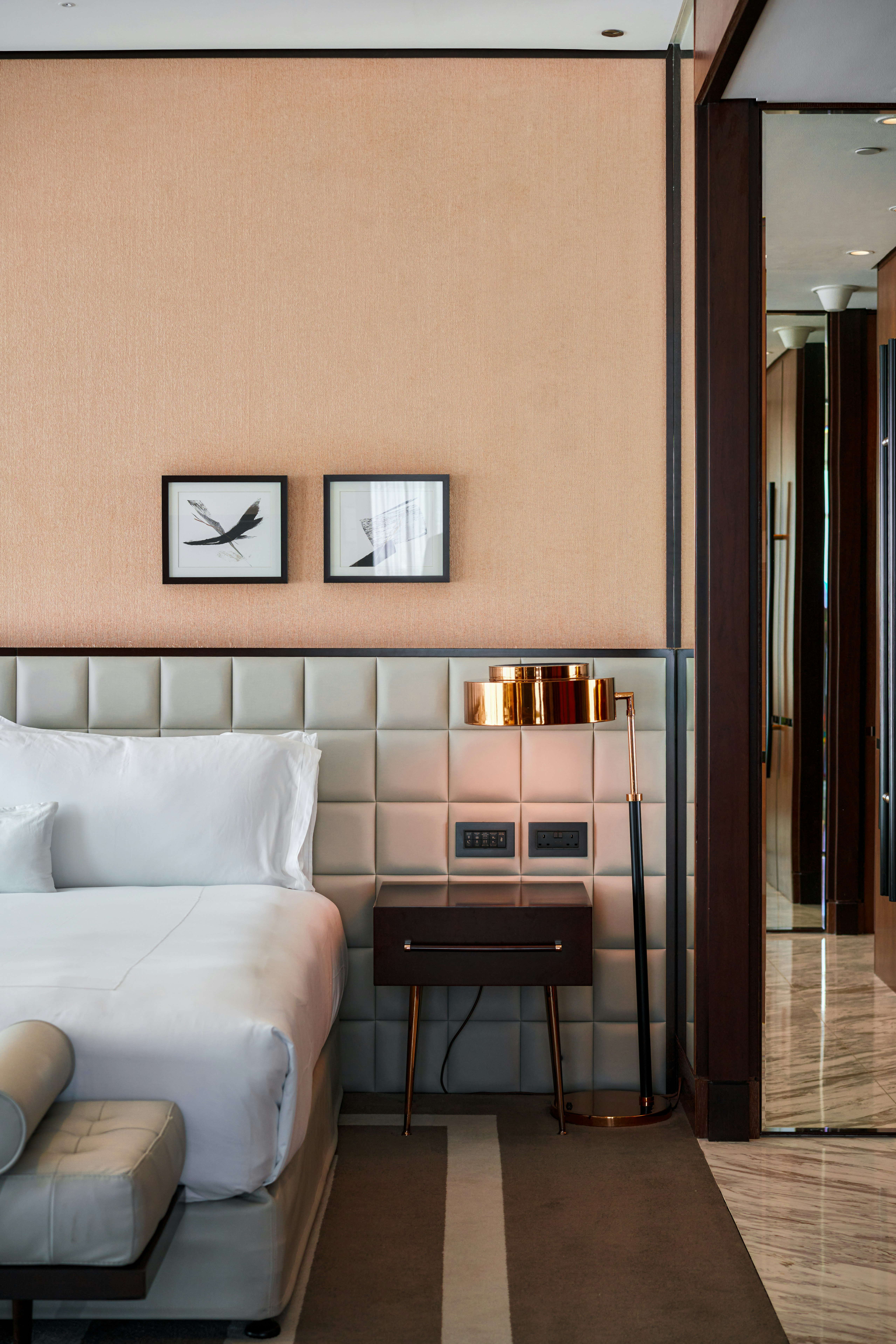 Waldorf Astoria Dubai International Financial Centre 21/60