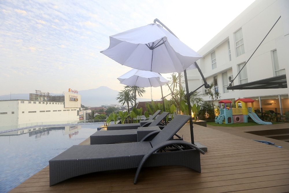 Luminor Hotel Purwokerto 34/38