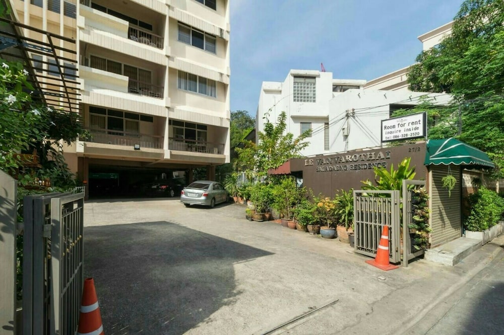 Le Vanvarothai Saladaeng Residence 42/50