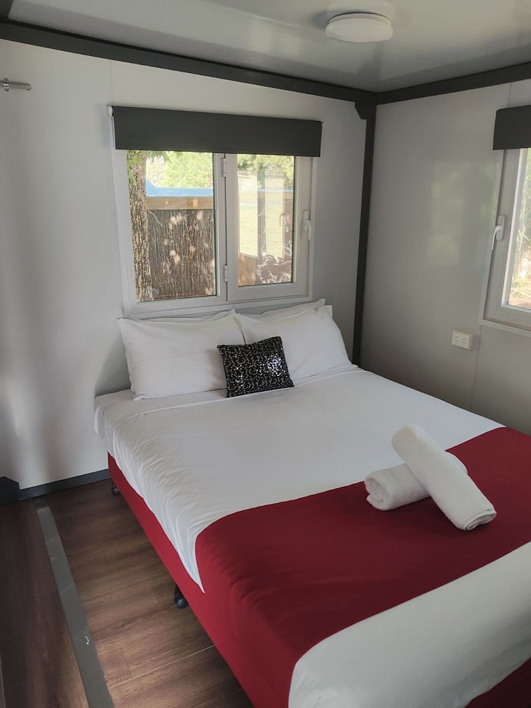 2 Bedrooms, Mountain, Cabin, 1 Queen and 1 Bunk Bed