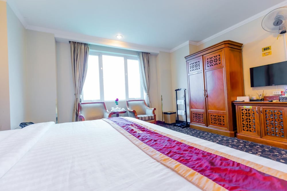 A25 Phan Dinh Phung Hotel 17/60