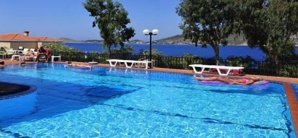 Philoxenia Hotel 15/35
