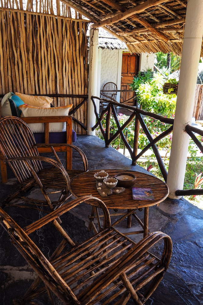 Mvuvi Lodge 36/50