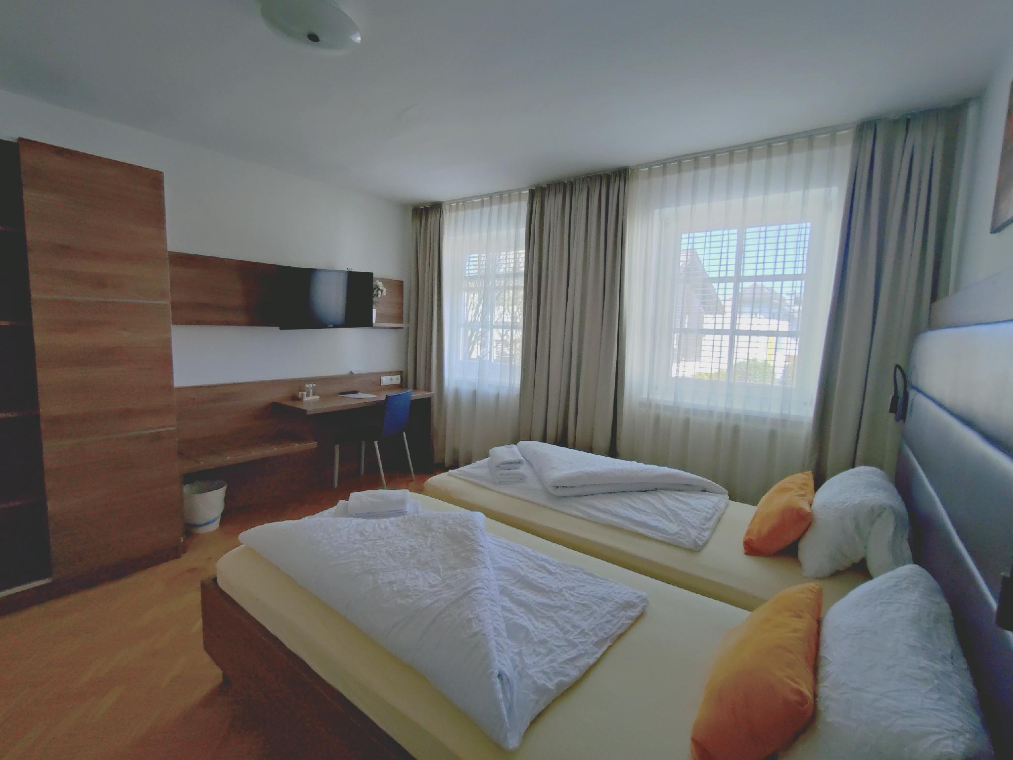 Room, Triple, Twin Beds, Shared Bathroom, Sofa, Washing Machine