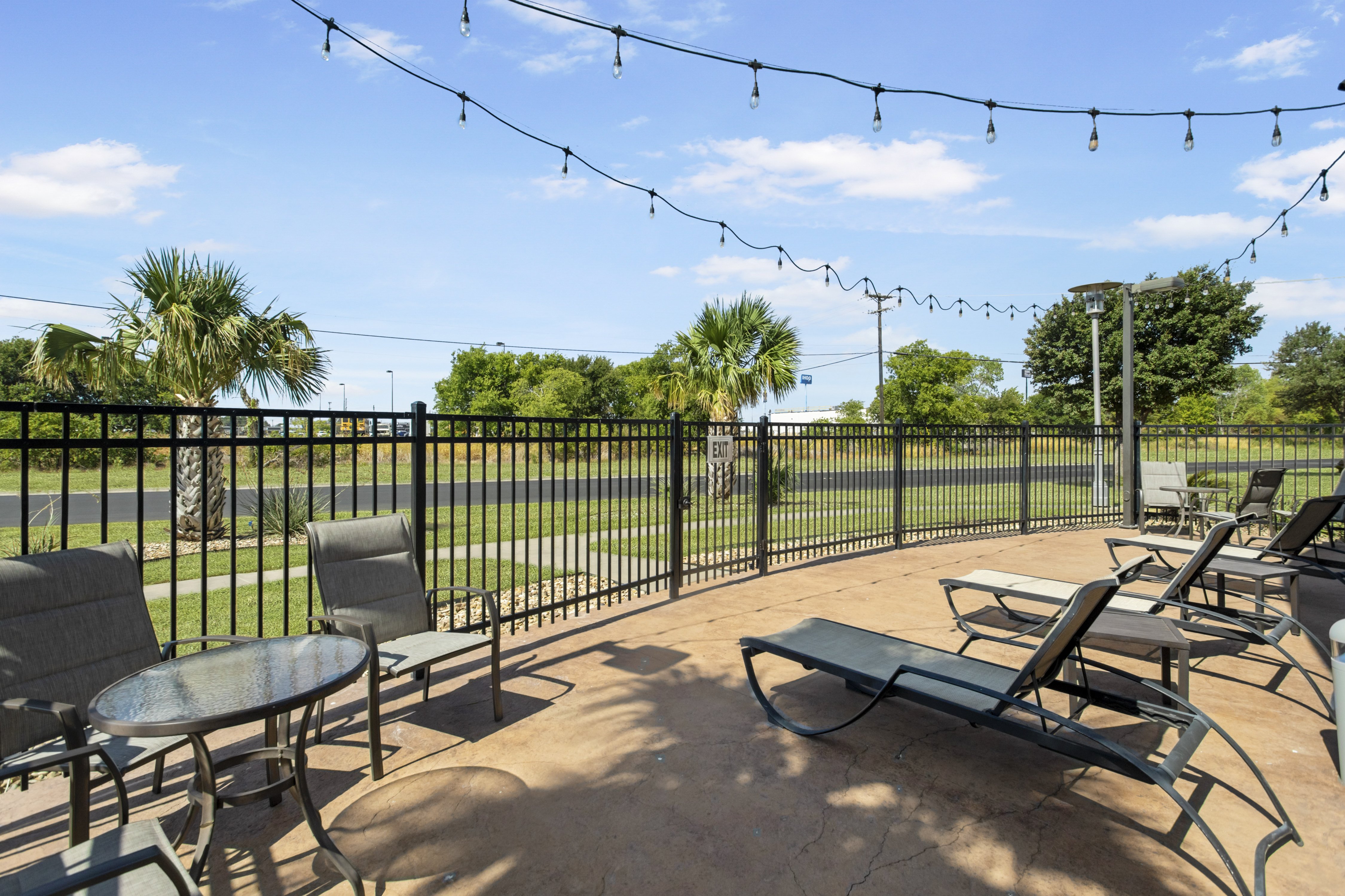 Holiday Inn Hotel And Suites Waco Northwest 29/59