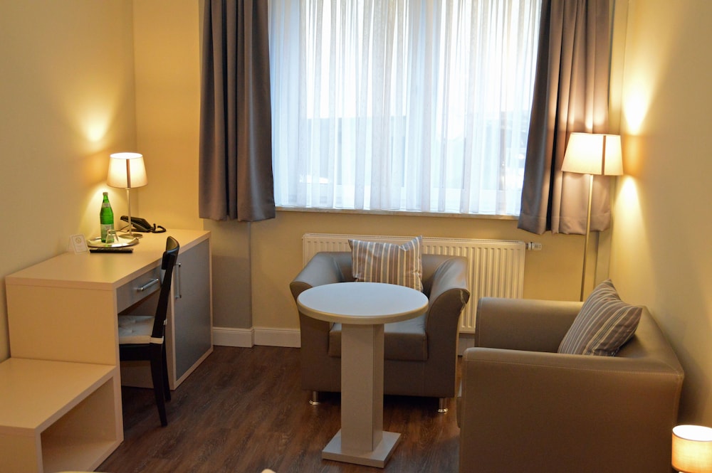 Hotel Jeta 33/50