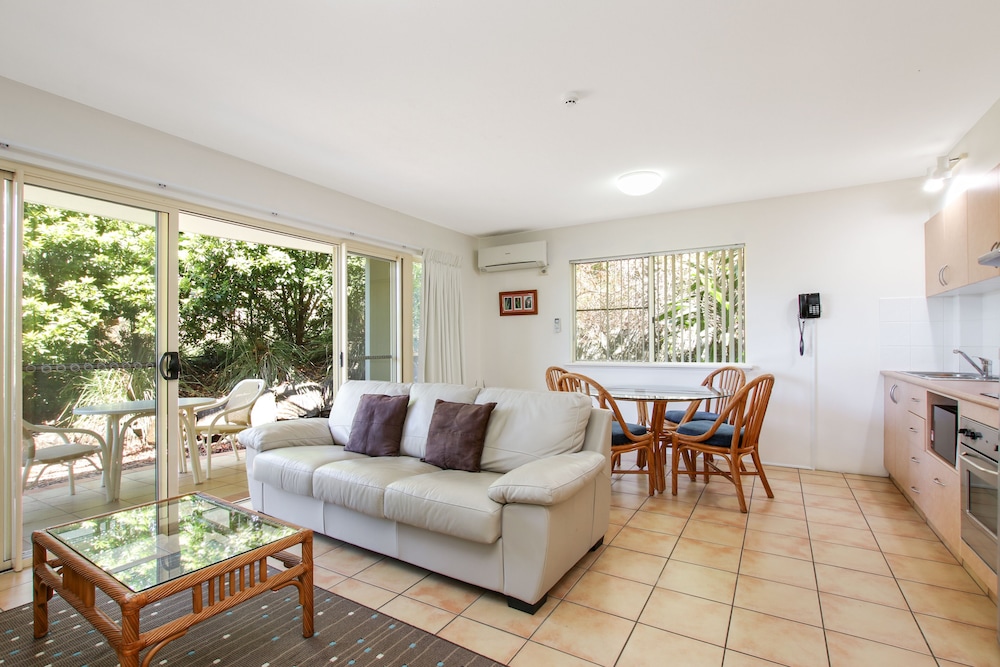 Headland Beach Resort 39/69