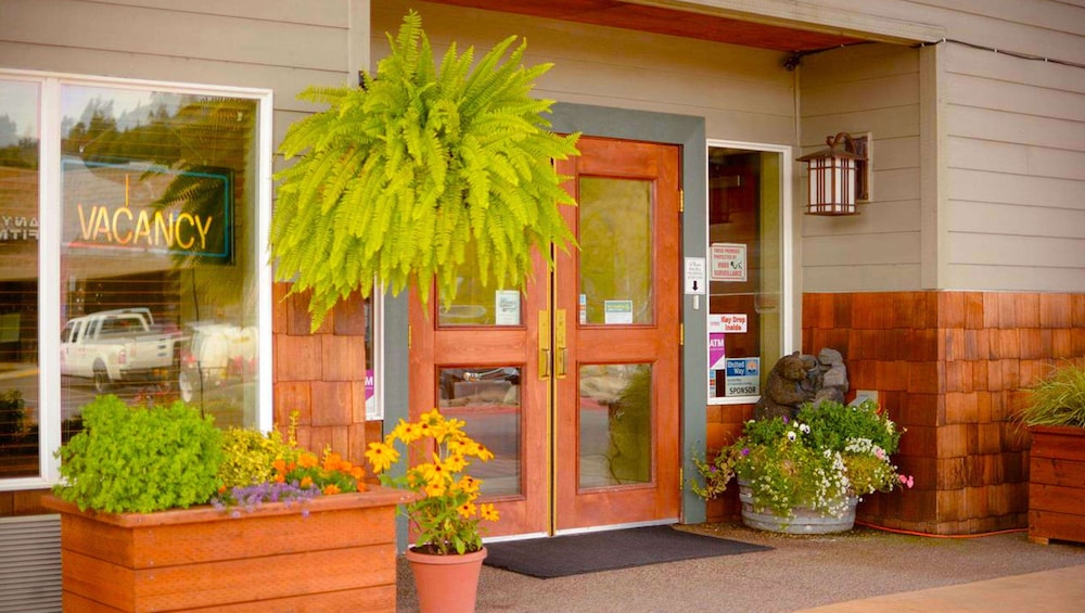 Clatskanie River Inn 4/49