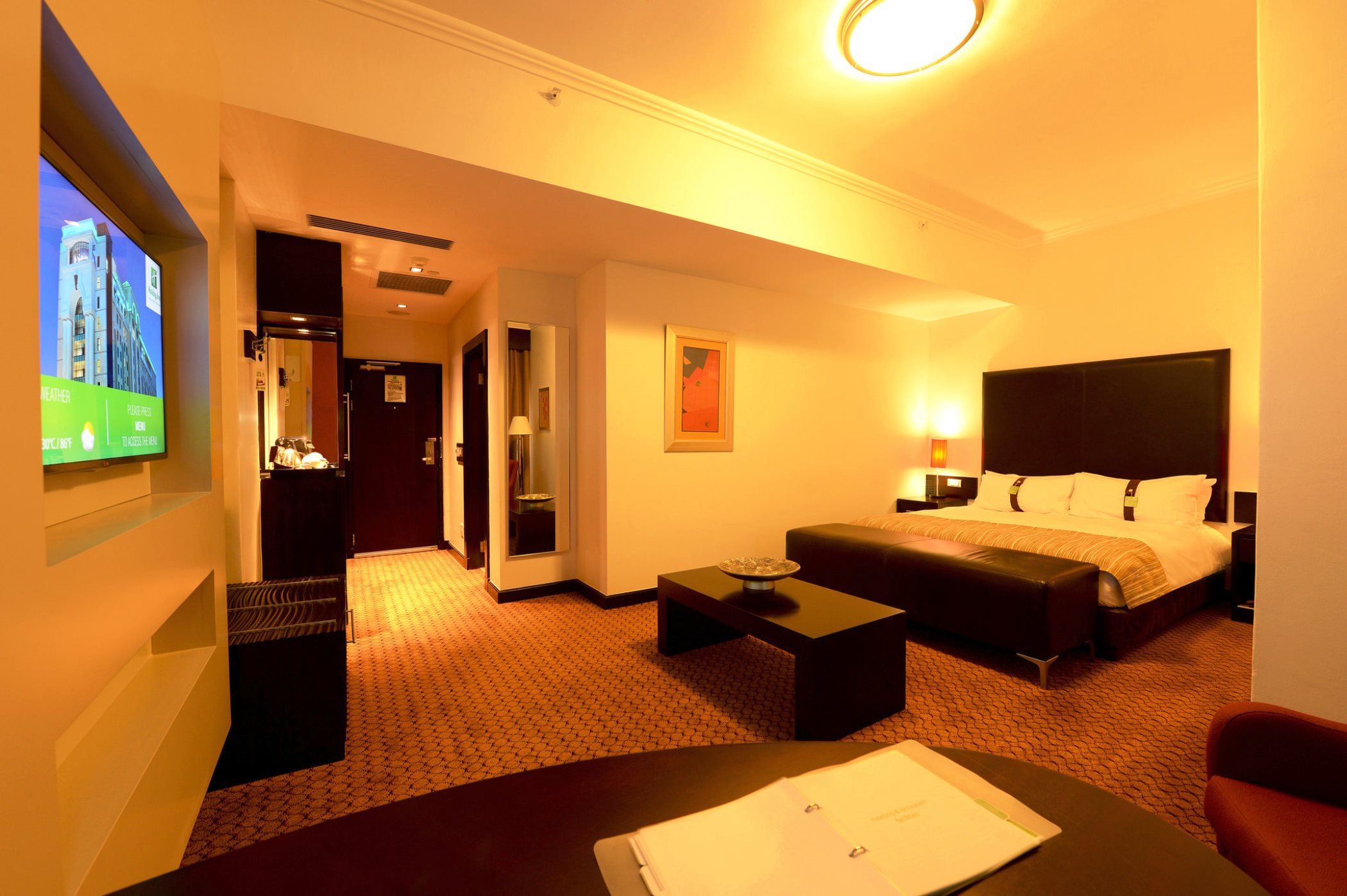 غرفة قياسية بسرير مزدوج