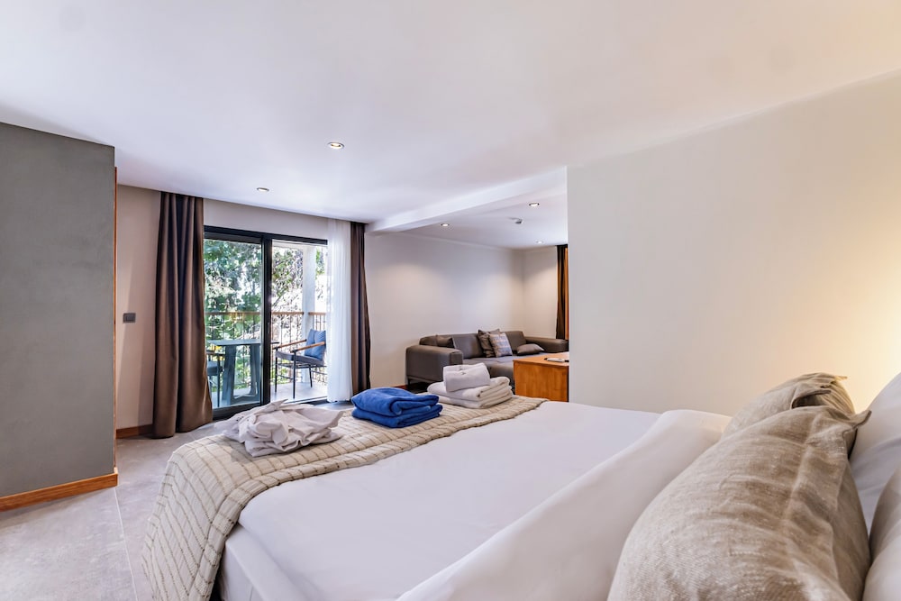 suite, sea view