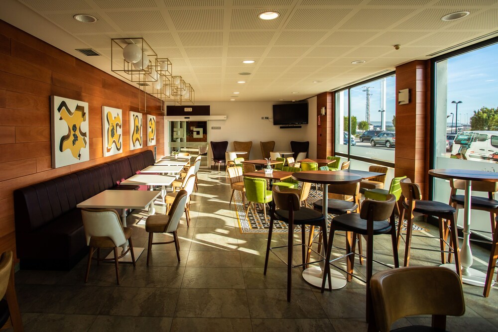 Hq La Galeria Hotel Restaurante 18/30