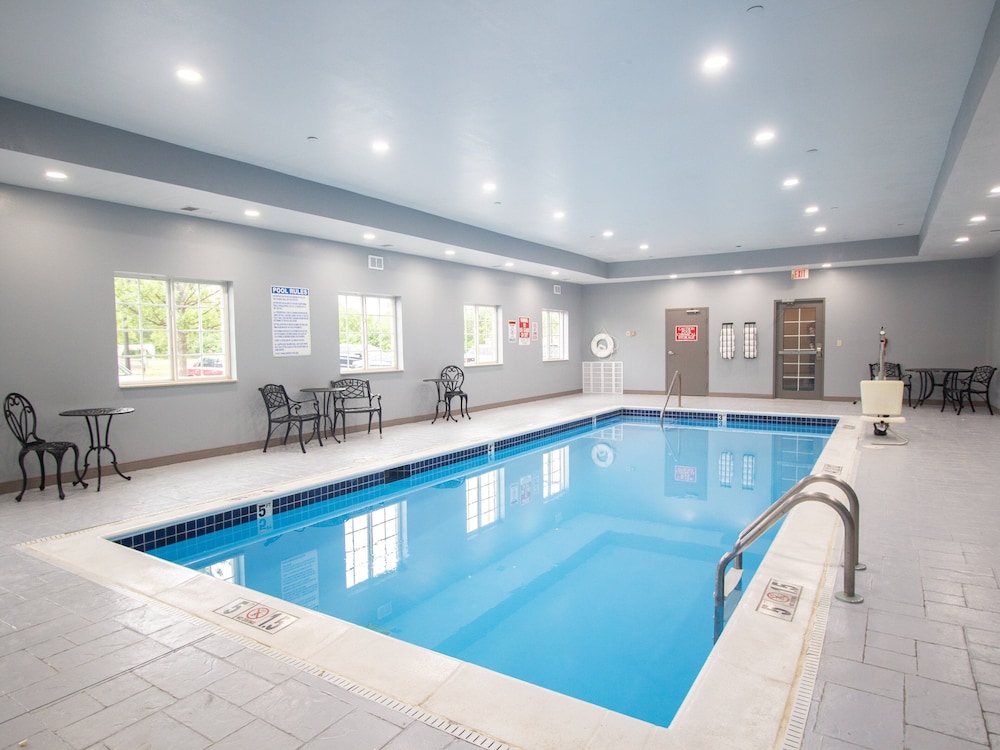 Candlewood Suites Louisville North 32/67