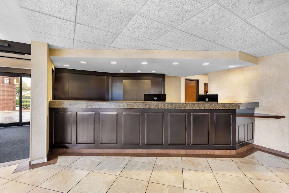 Sonesta Essential Houston Hobby Airport photo4