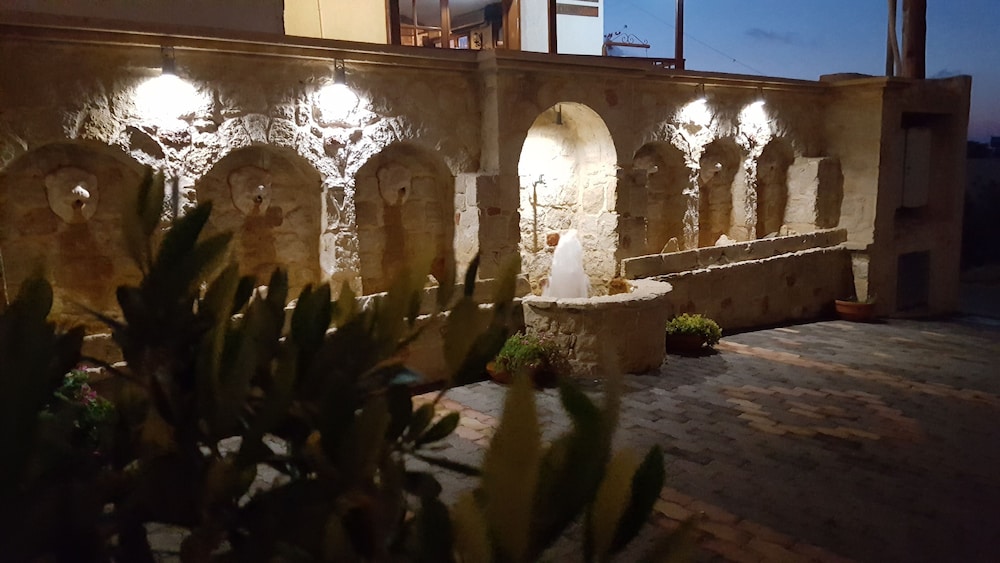 Amazones Village Suites 46/50