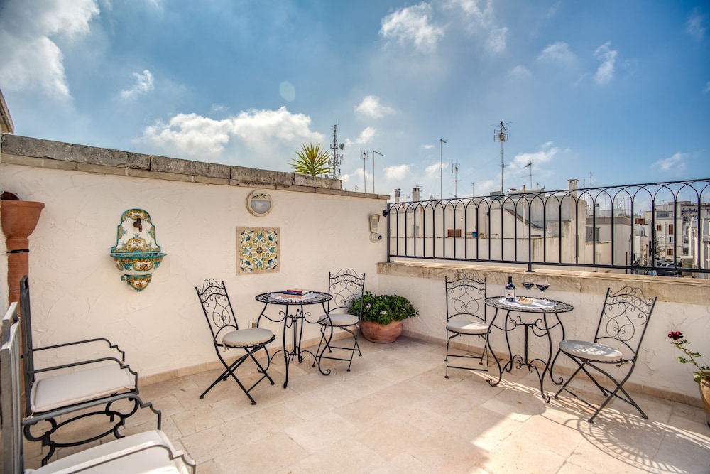 Stunis Charme B&B 45/50