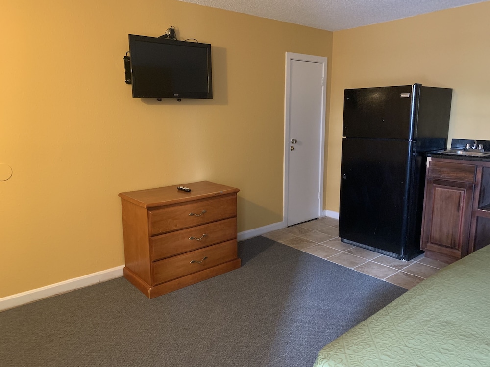 La Vista Inn 35/47