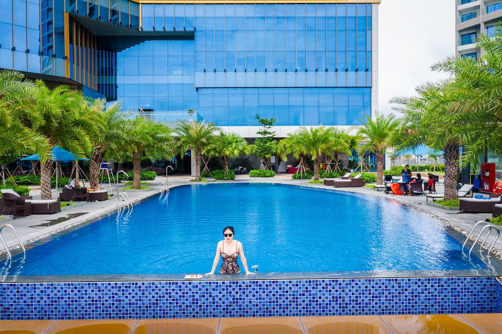 Muong Thanh Luxury Ha Long Center 33/37