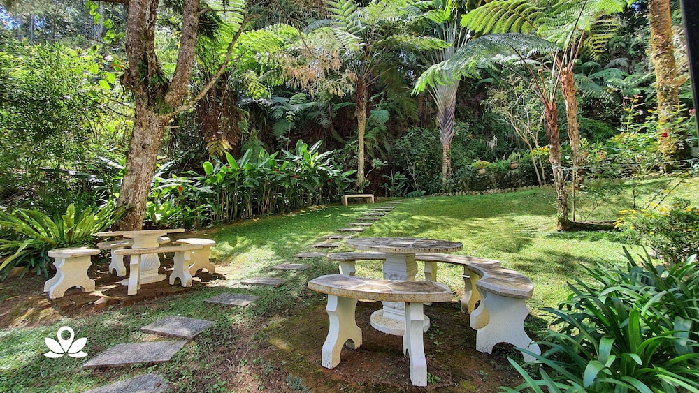 Highlanders Garden Guesthouse 52/62