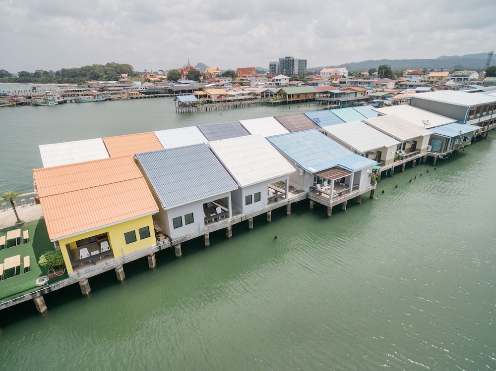 Baan Tah On The Sea 39/43