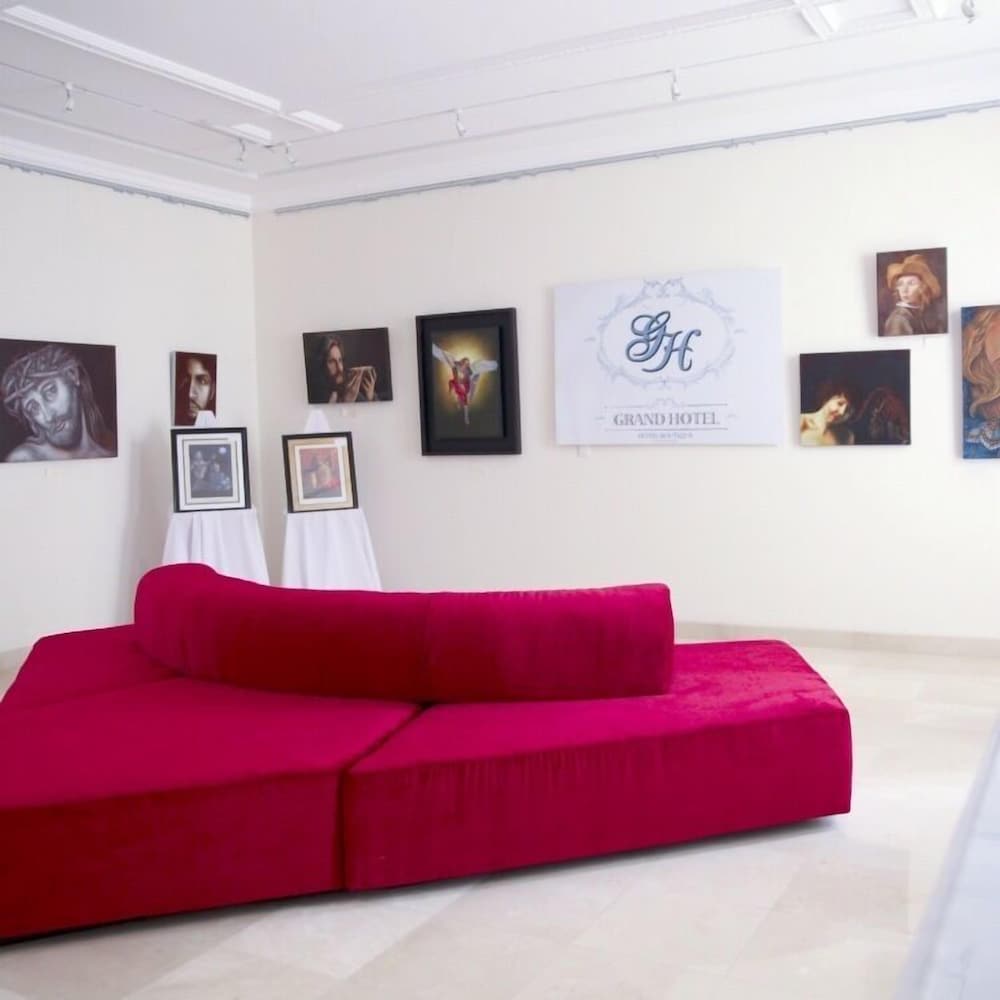 Grand Hotel, Hotel Boutique Tepatitlán 34/50