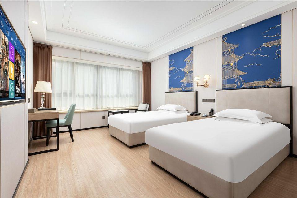 SUPERIOR, TWIN BEDS