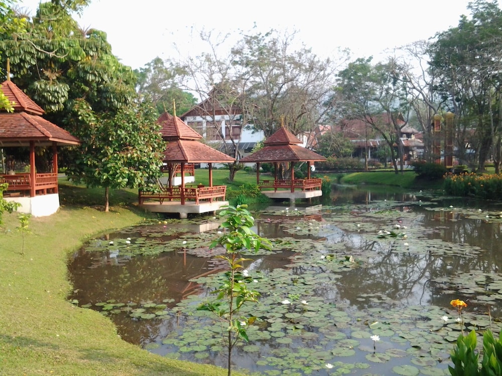 Suan Bua Hotel Resort 42/48