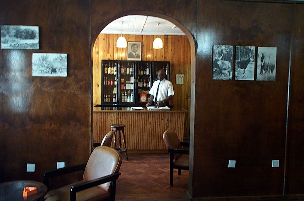 OAKWOOD HOTEL 35/53