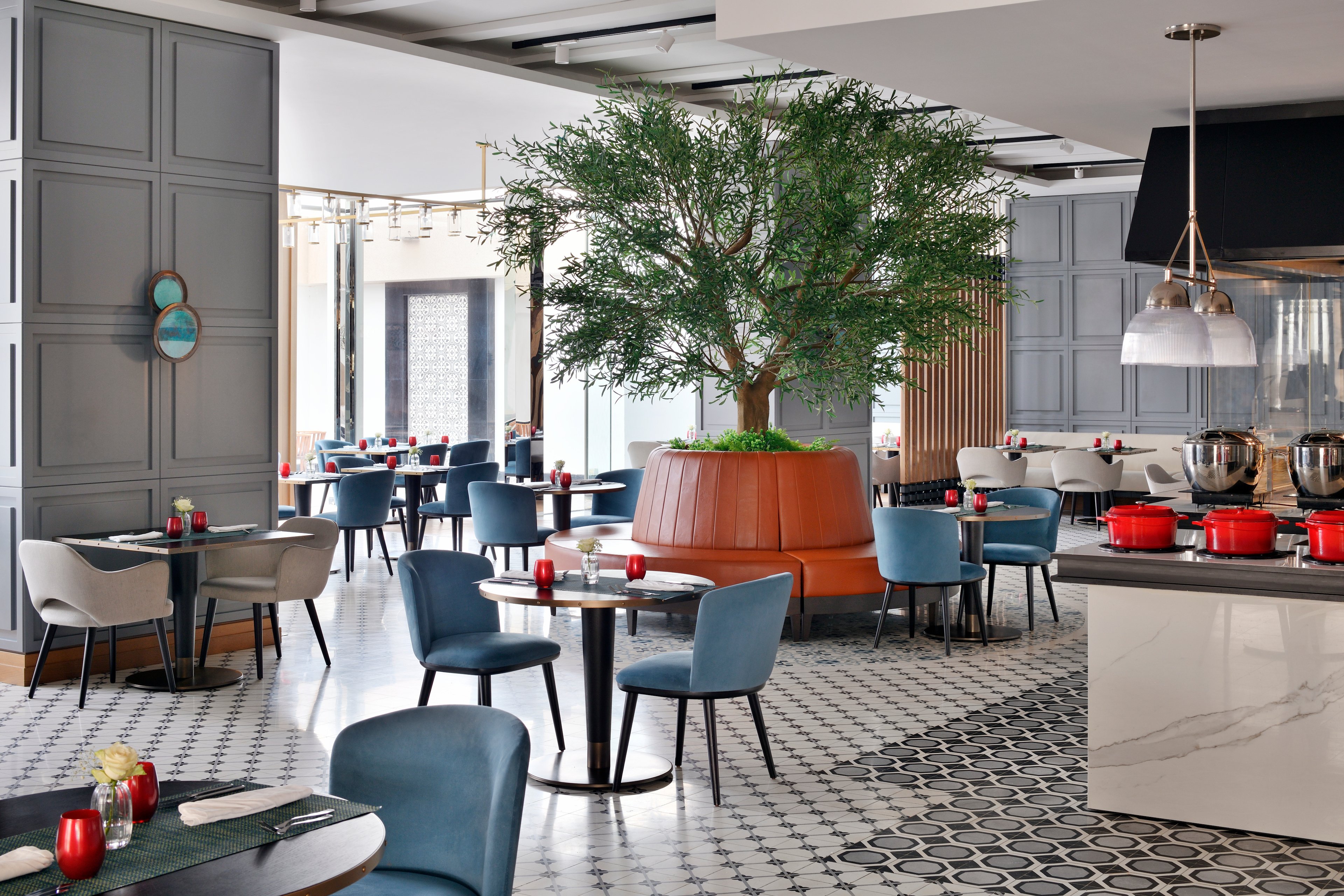 فندق كراون بلازا جدة السلام(Crowne Plaza Jeddah Al Salam) 48/64