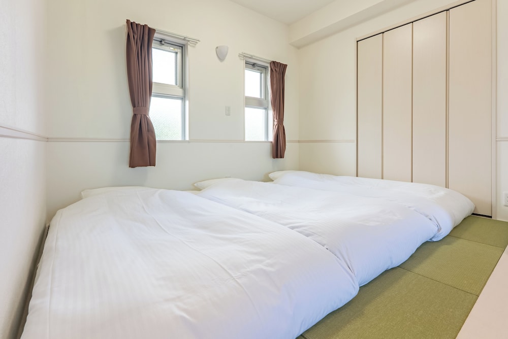 Odysis Onna Resort Hotel 32/72