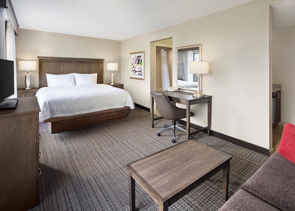 Hampton Inn & Suites Alexandria Old Town Area South 17/54