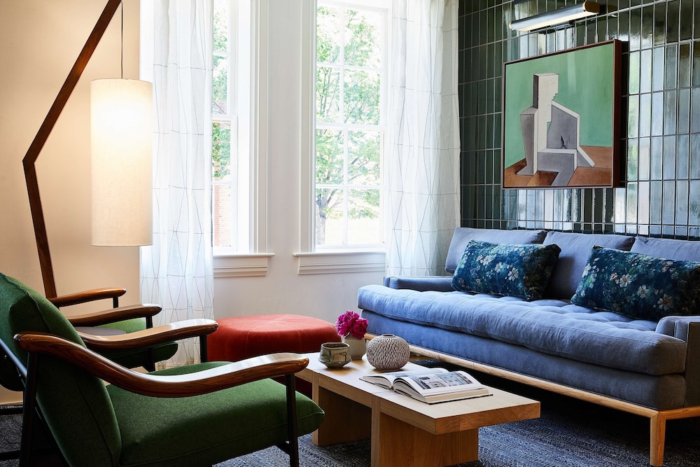 Hotel Revival Baltimore 36/60