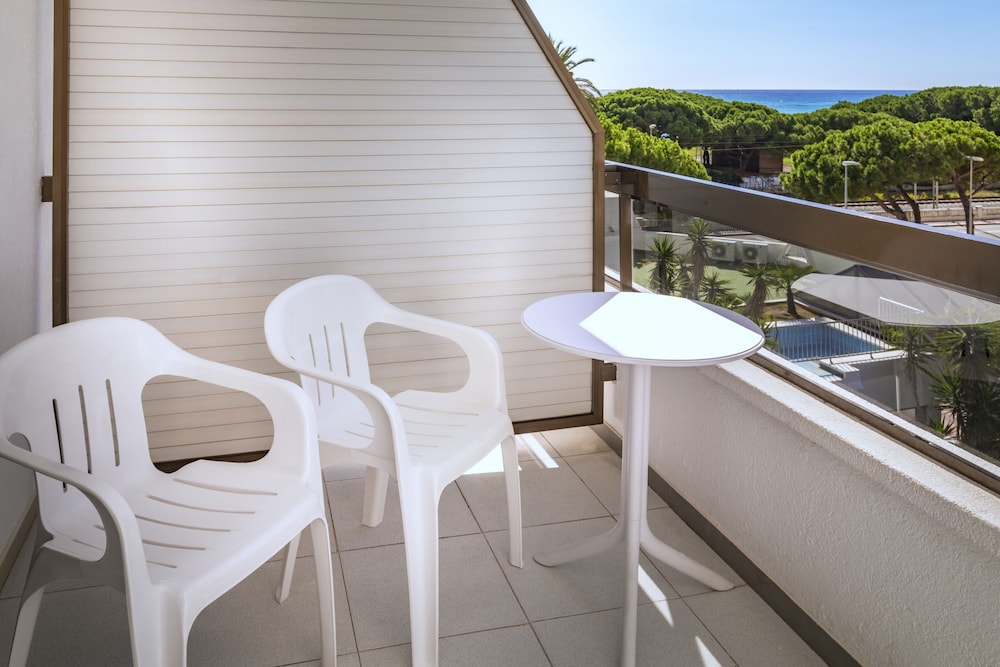 Tropic Park Hotel 23/39