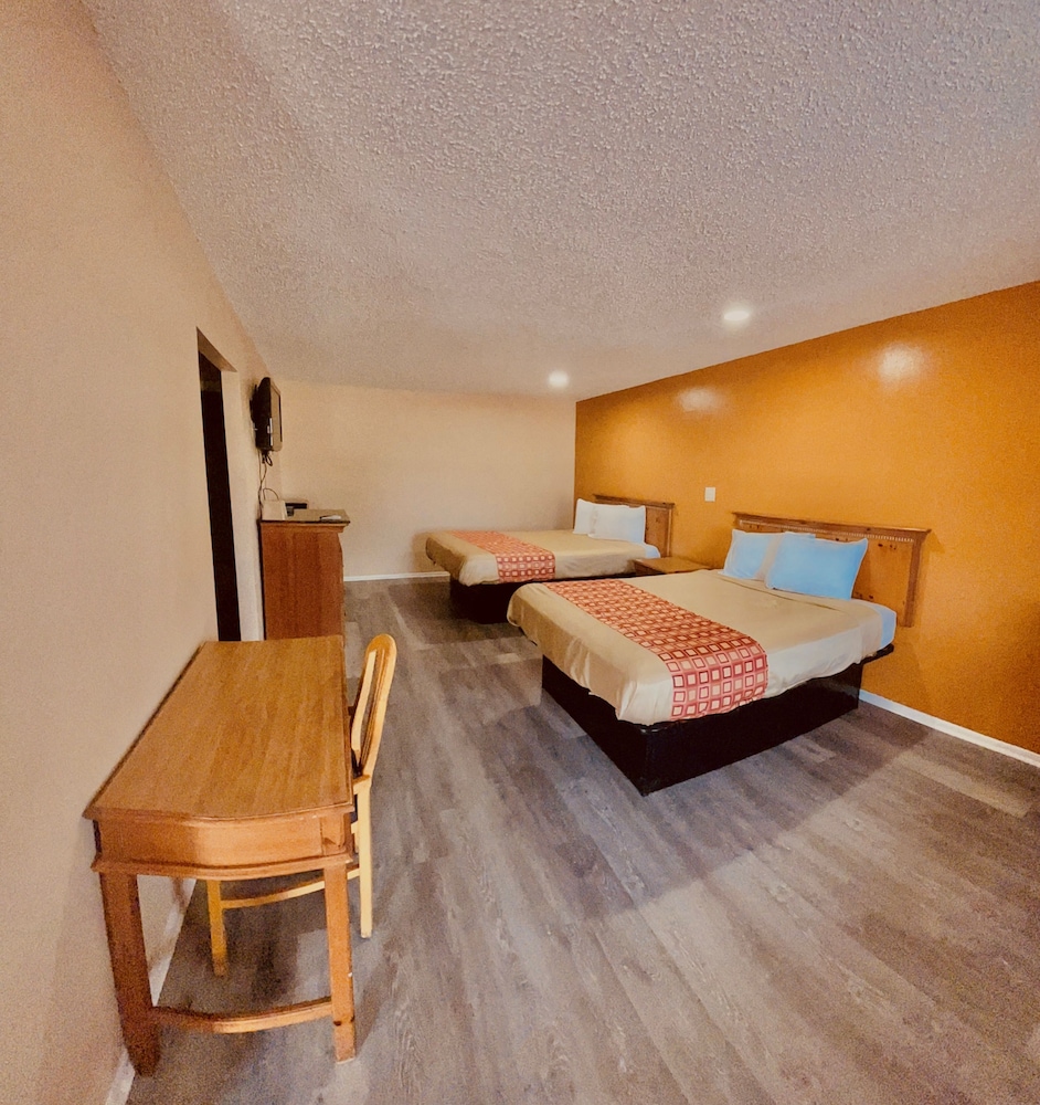 Regency Inn 16/38