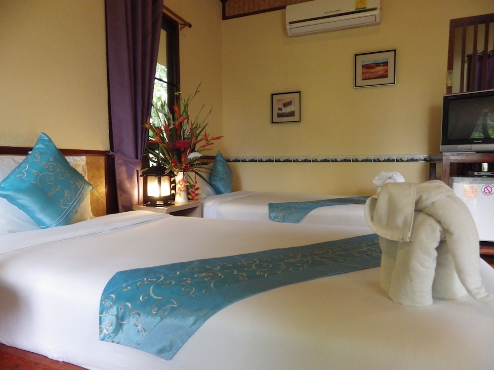 PURA VIDA PAI RESORT 25/65