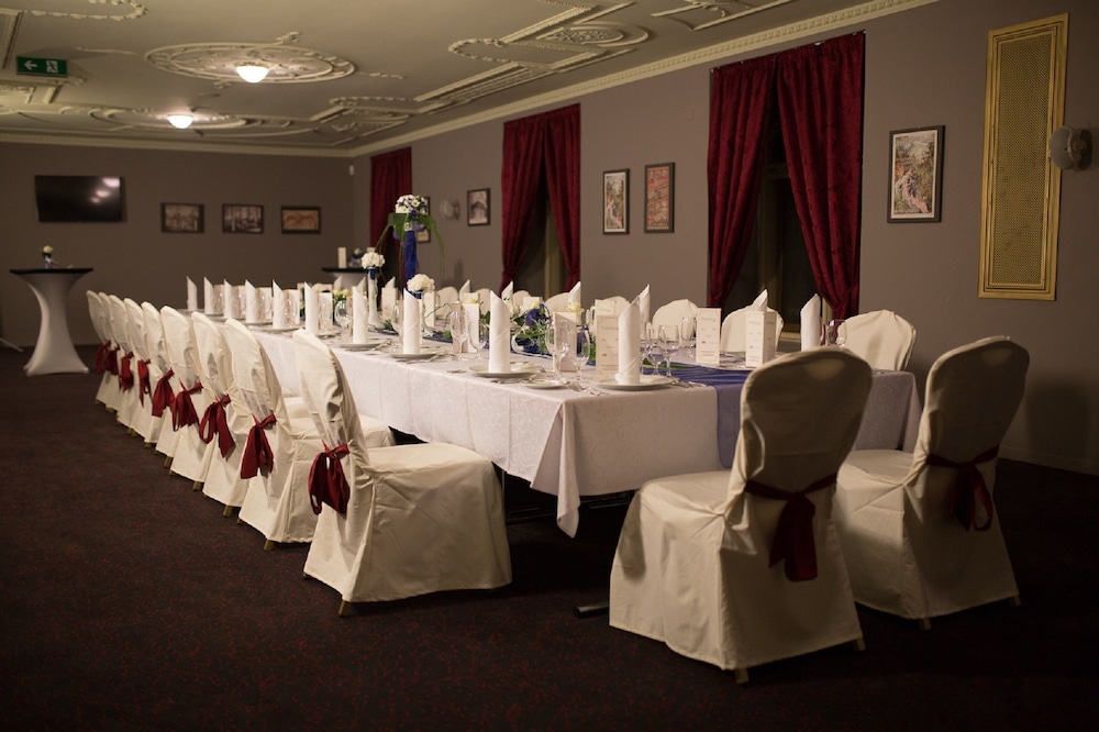 Grandhotel Ambassador Narodni Dum 38/50