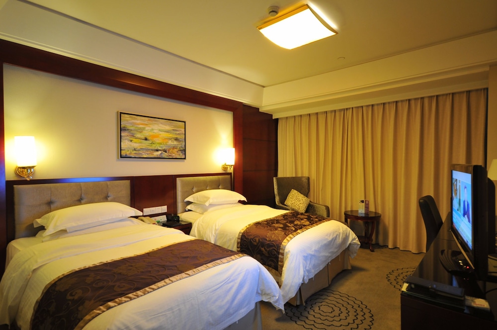 Excemon Hefei Peace Hotel 11/28