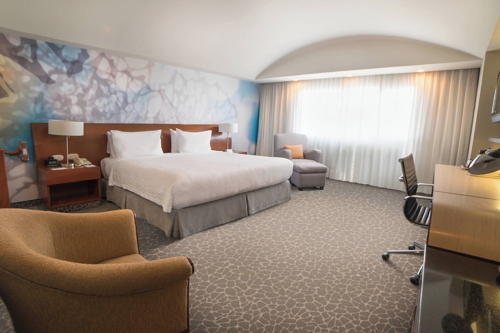 Room at Courtyard By Marriott Mexico City Revolucion Ex Radisson Flamingos, MEXICO CITY