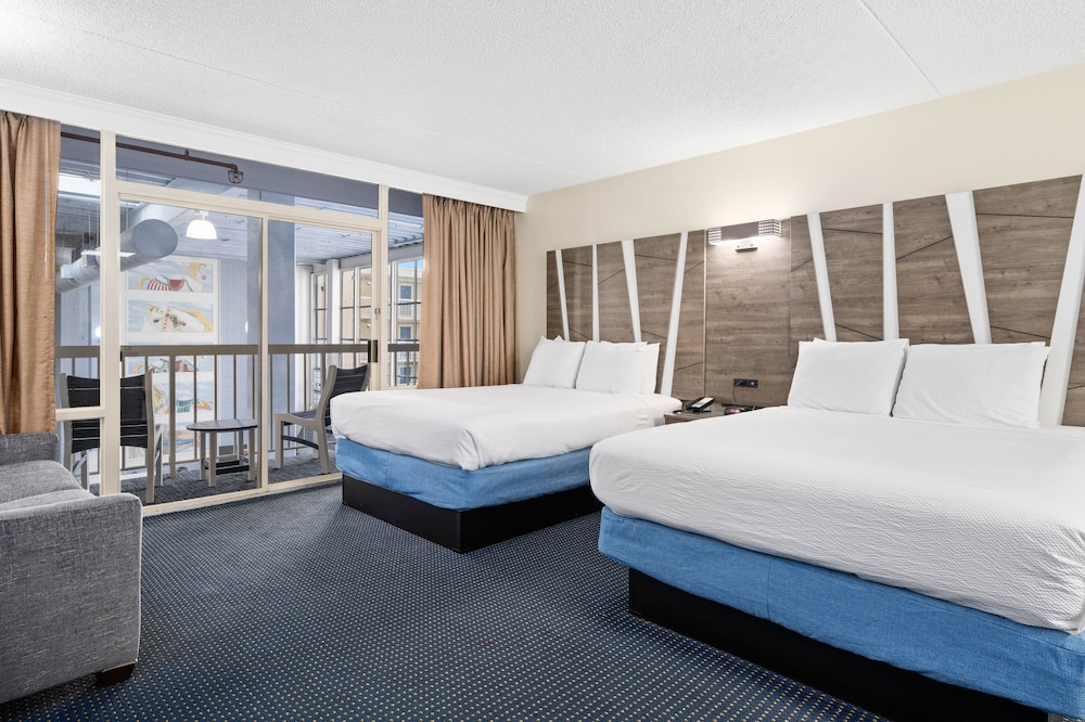 STANDARD, 2 QUEEN BEDS, ATRIUM VIEW