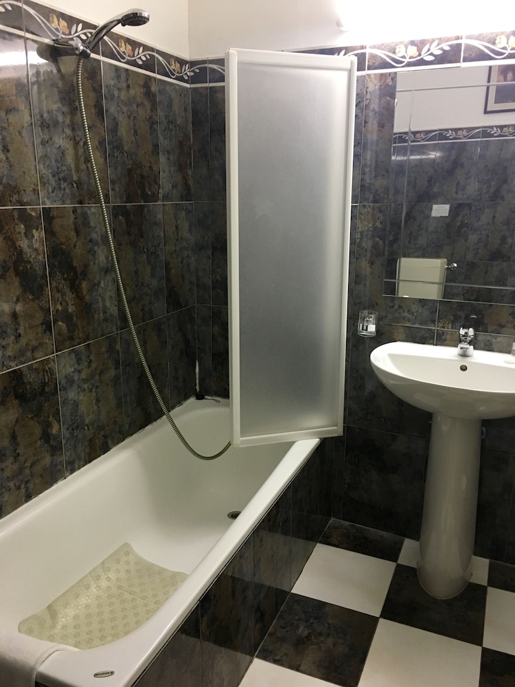 COMFORT, DOUBLE OR TWIN BED