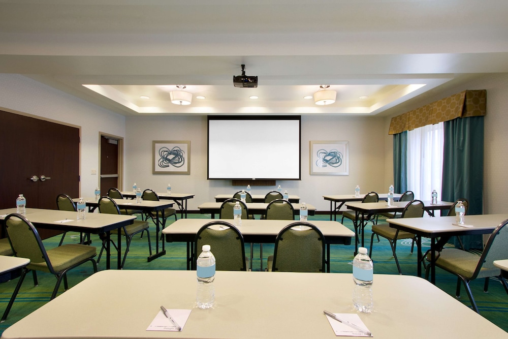Hampton Inn And Suites York South 22/22