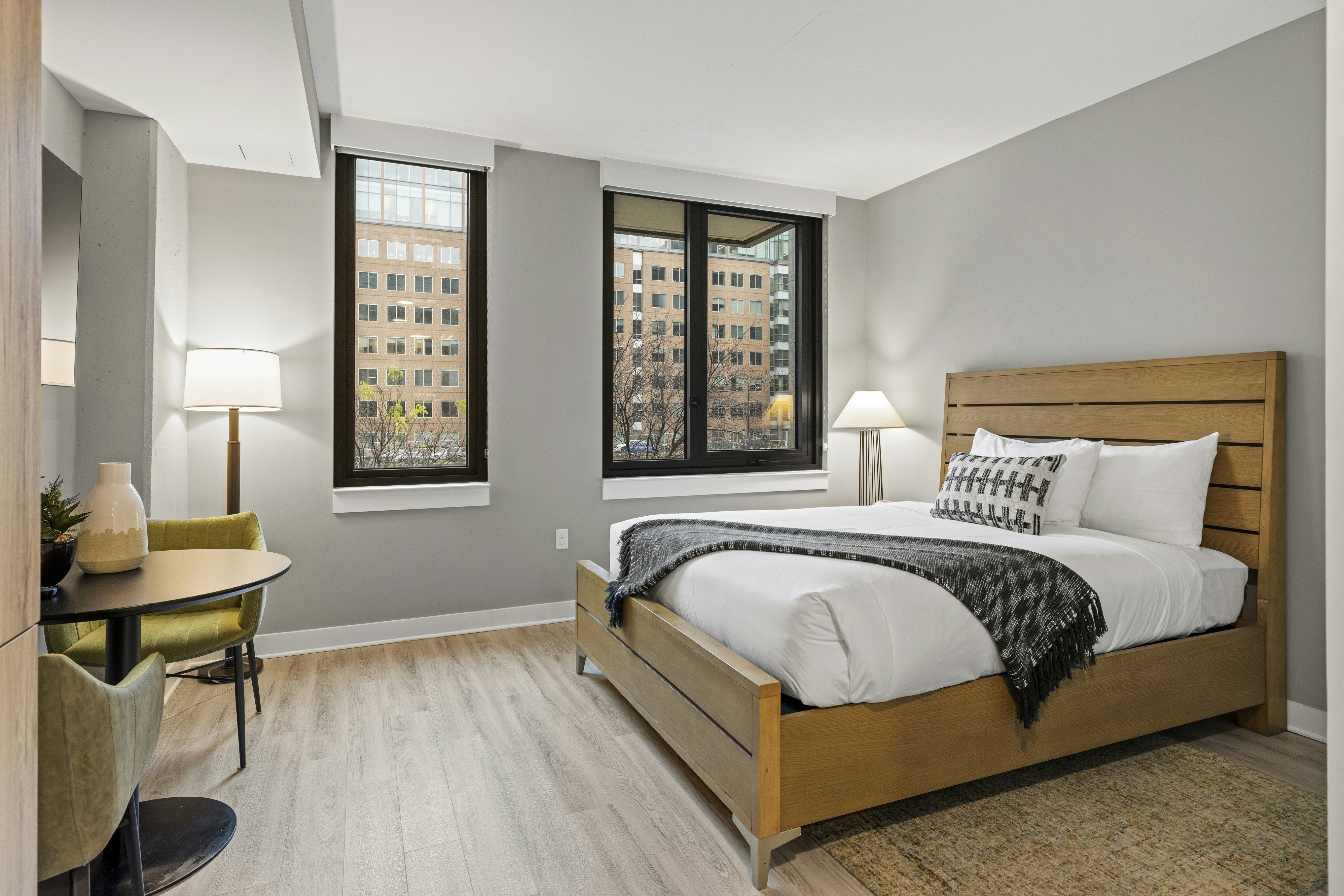 Studio, Apartment