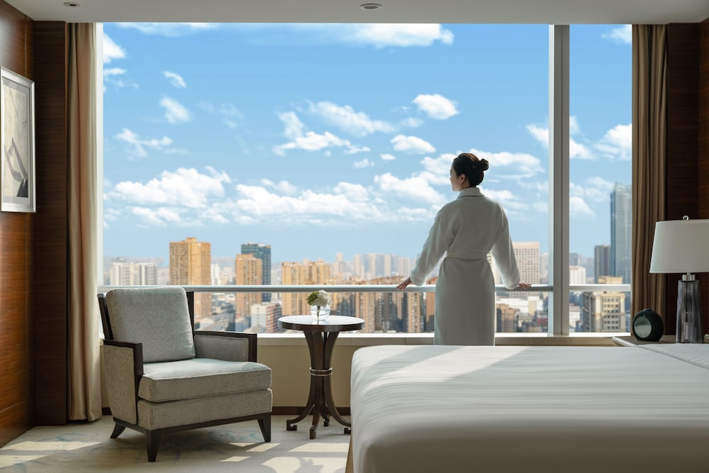 Shangri-La Hefei 25/50