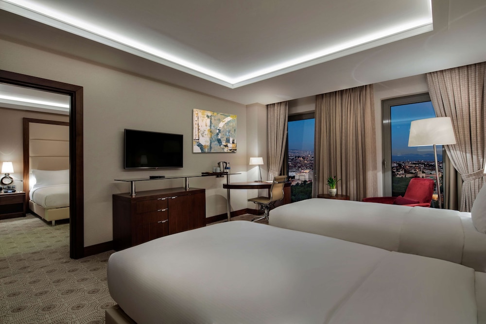 DoubleTree by Hilton Istanbul Topkapi 17/37
